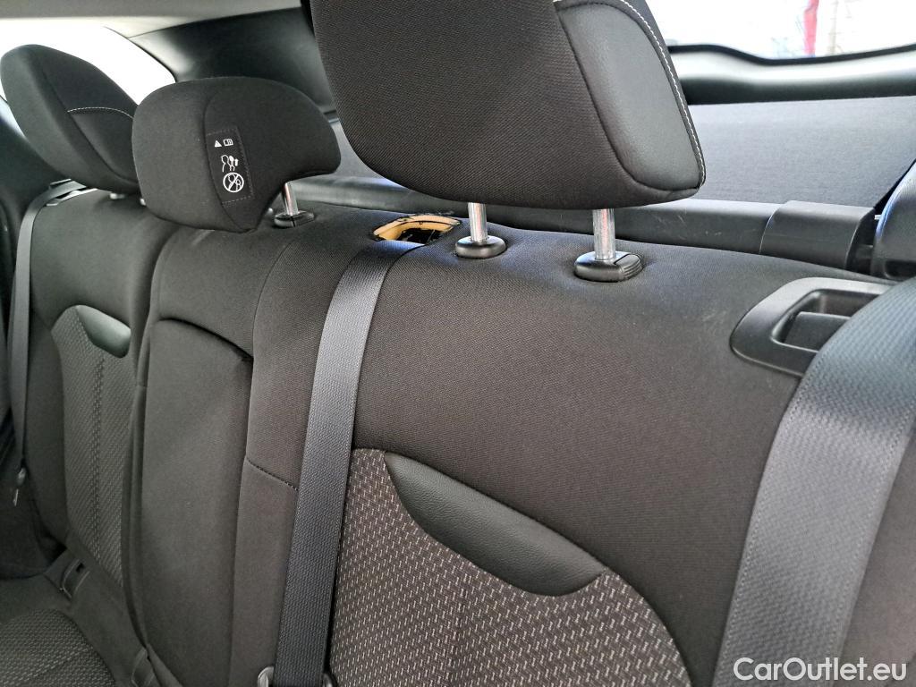  Renault  Kadjar RENAULT  5p Crossover Business Blue dCi 115 #37