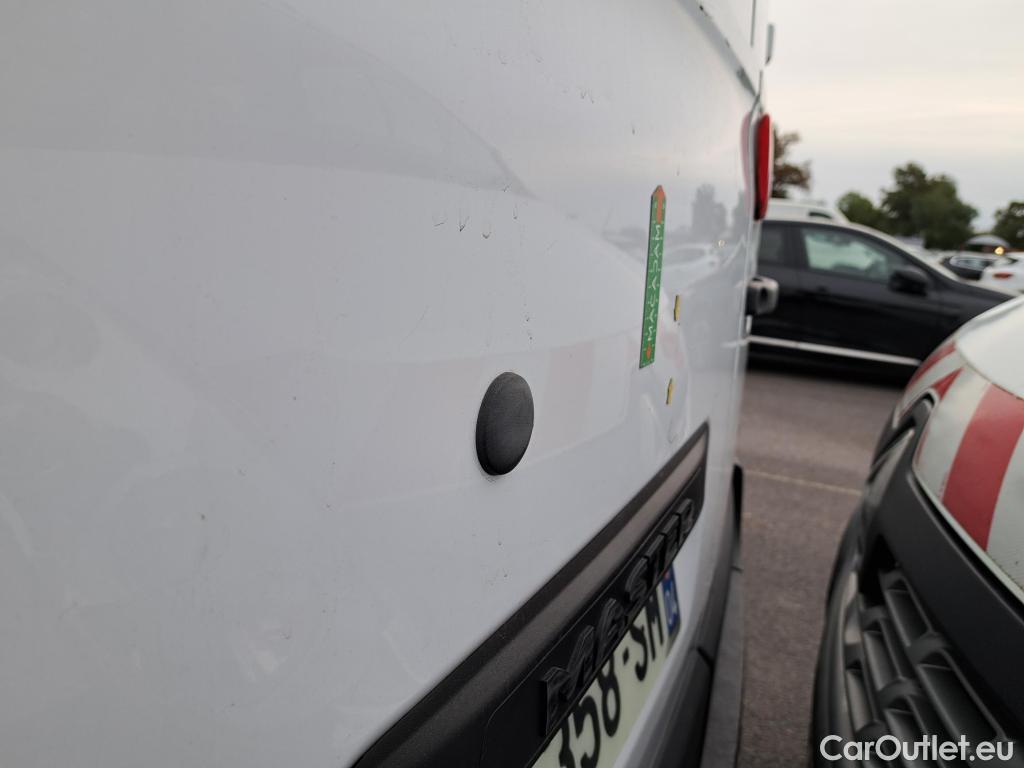  Renault  Master  Fourgon L2H2 3 3 Grand Confort dCi 135CV BVM6 E6dT #27