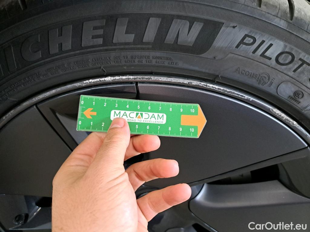  Tesla  Model 3 TESLA  / 2018 / 4P / Berline Grande Autonomie #26