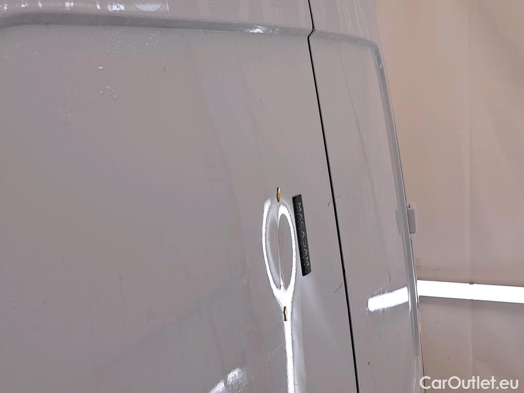  Renault  Master  Fourgon L2H2 3 3 Grand Confort dCi 135CV BVM6 E6dT #26