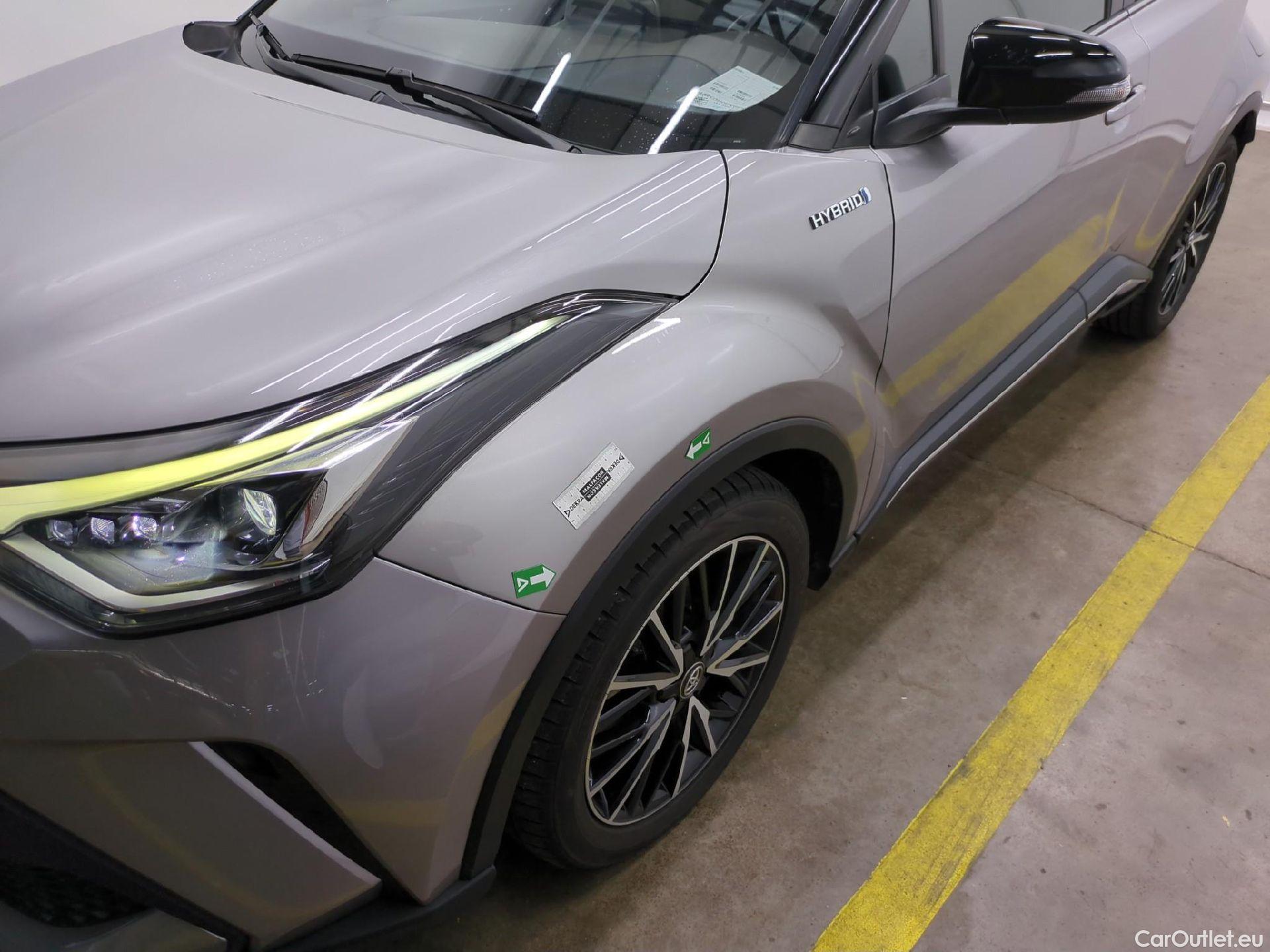  Toyota  C-HR TOYOTA  / 2016 / 5P / SUV 2.0 HYBRIDE 184 DISTINCTIVE #35