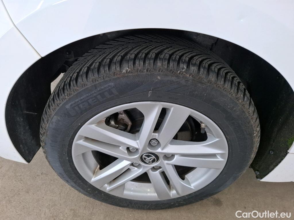  Toyota  Corolla TOYOTA  / 2018 / 5P / Berline Hybride 122h Dynamic Business #35