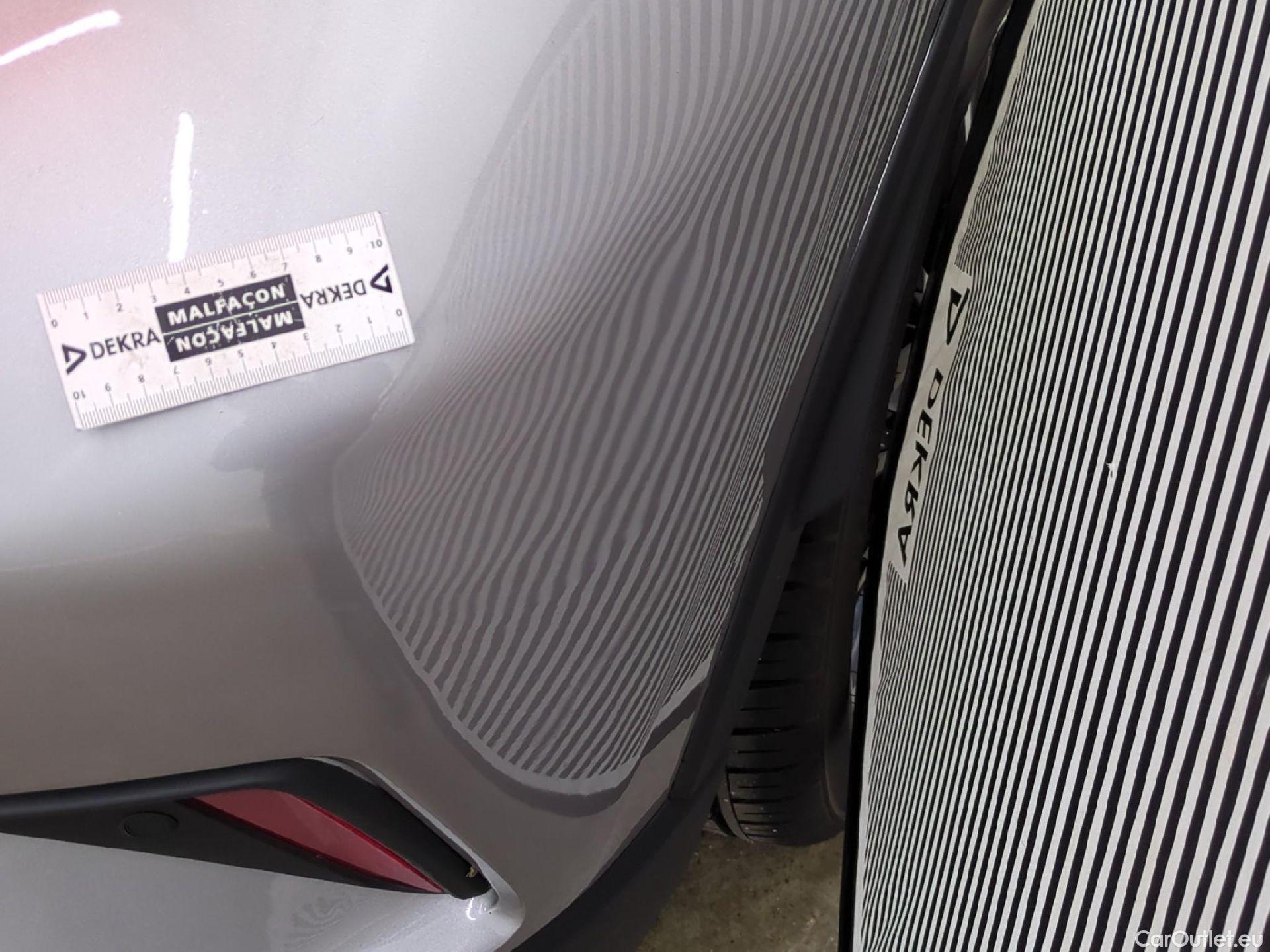  Toyota  C-HR TOYOTA  / 2016 / 5P / SUV 2.0 HYBRIDE 184 DISTINCTIVE #39