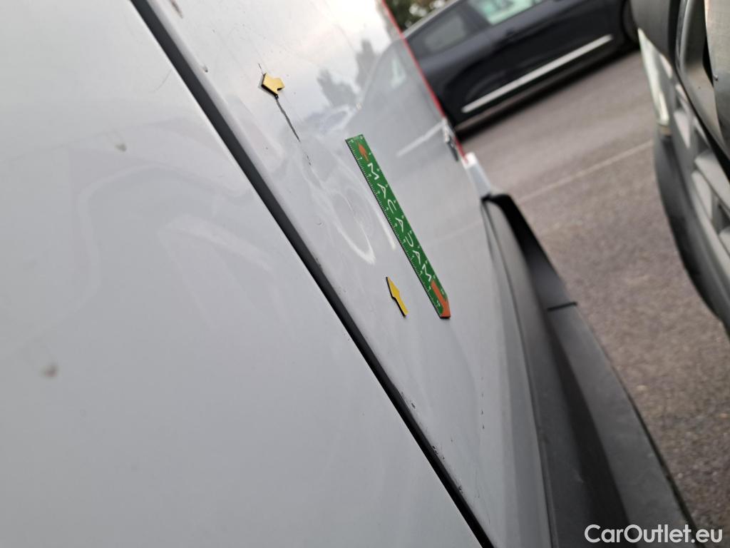  Renault  Master  Fourgon L2H2 3 3 Grand Confort dCi 135CV BVM6 E6dT #8