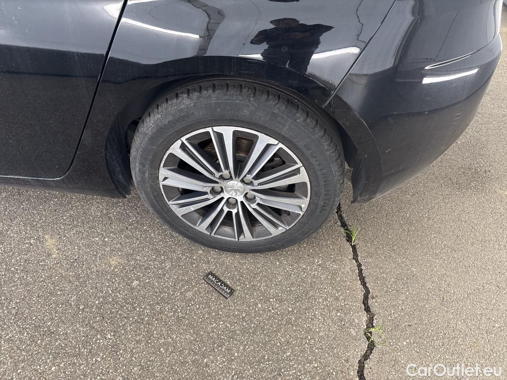  Peugeot  308  Allure Business 1.5 HDi 130CV BVA8 E6d #30