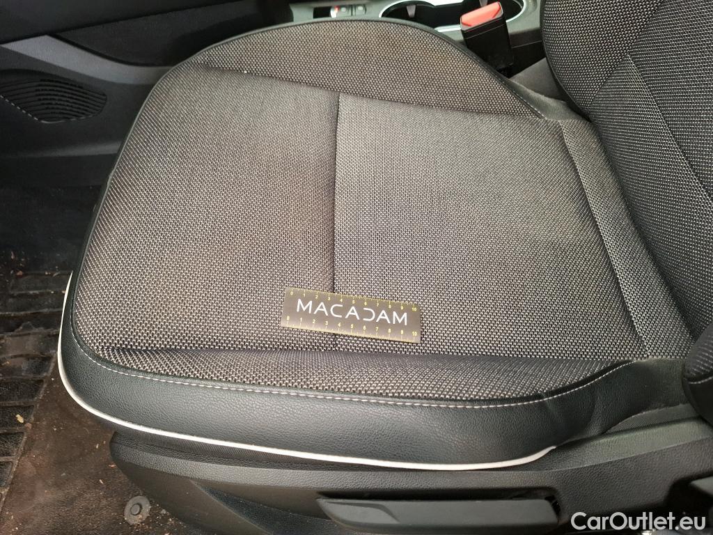  Renault  Captur  II Intens 1.5 dCi 115CV BVA7 E6dT #24
