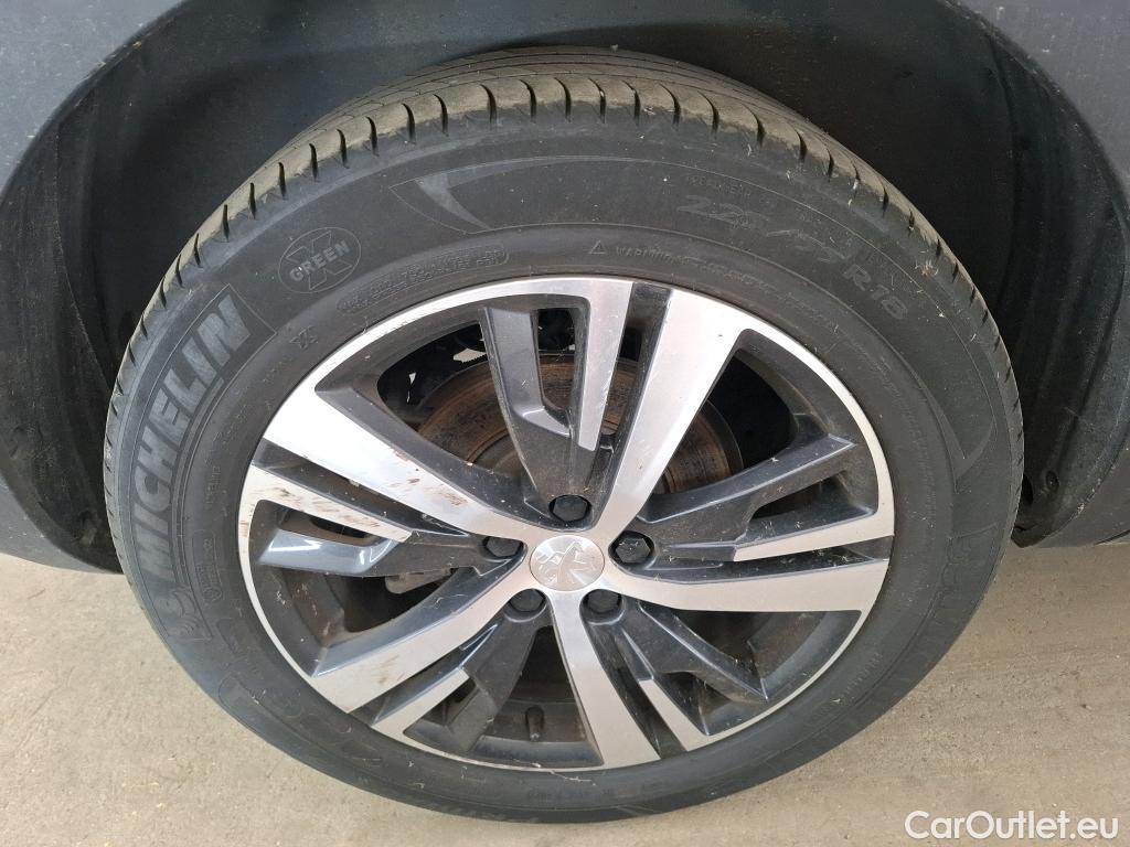  Peugeot  5008  GT Line 1.5 HDi 130CV BVA8 7 Sieges E6dT #12