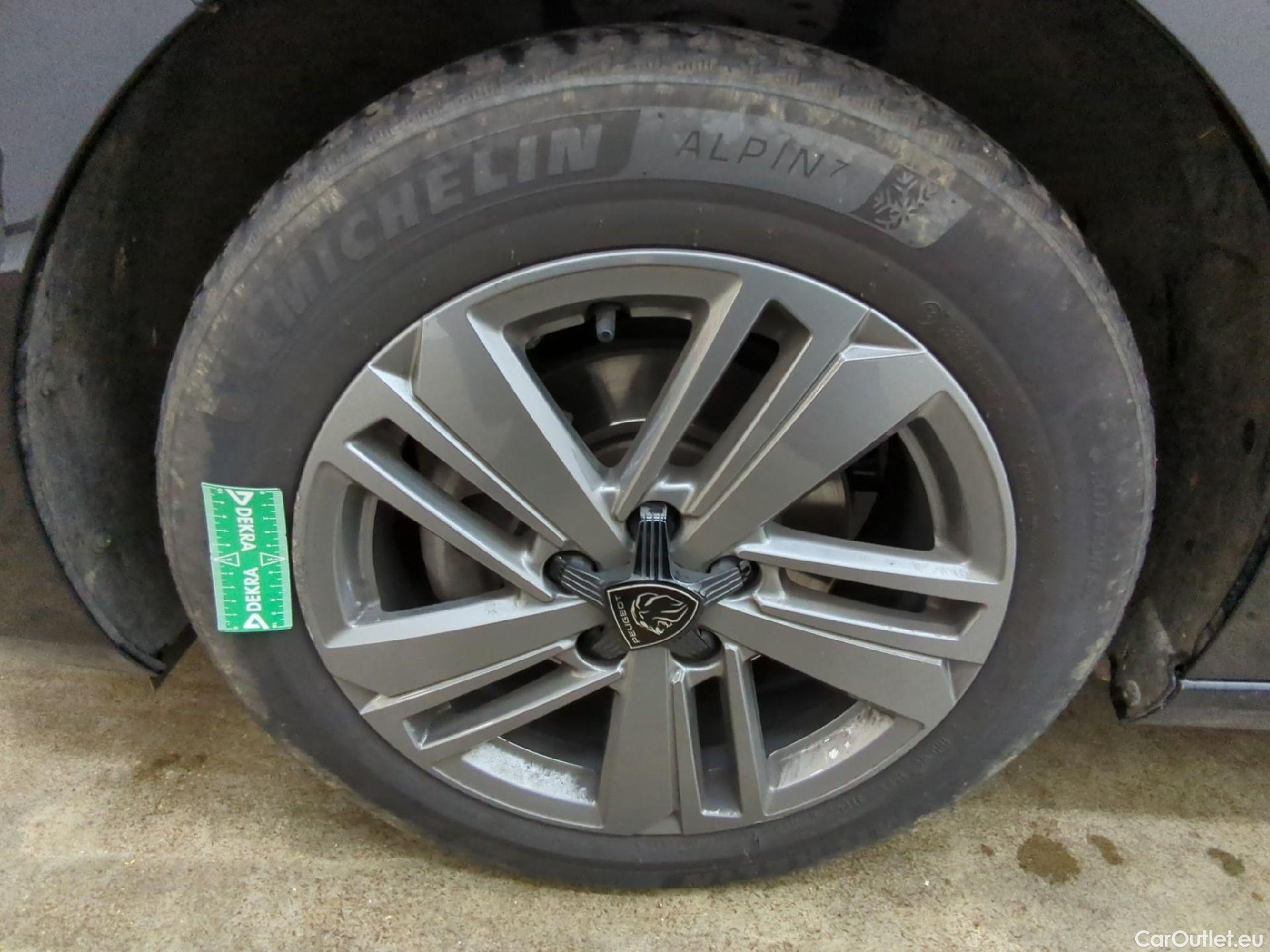  Peugeot  308  Active Pack 1.2 PureTech 130CV BVA8 E6d #17