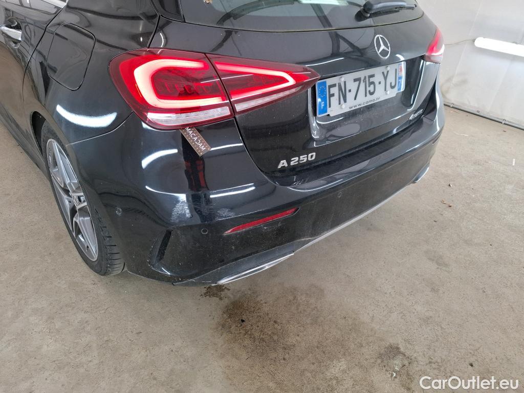  Mercedes  A-Klasse MERCEDES BENZ Classe A Compact  2018  5P  Berline A 250 AMG Line 4Matic #9