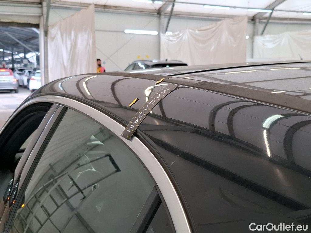  Mercedes  A-Klasse MERCEDES BENZ Classe A Compact  2018  5P  Berline A 250 AMG Line 4Matic #25