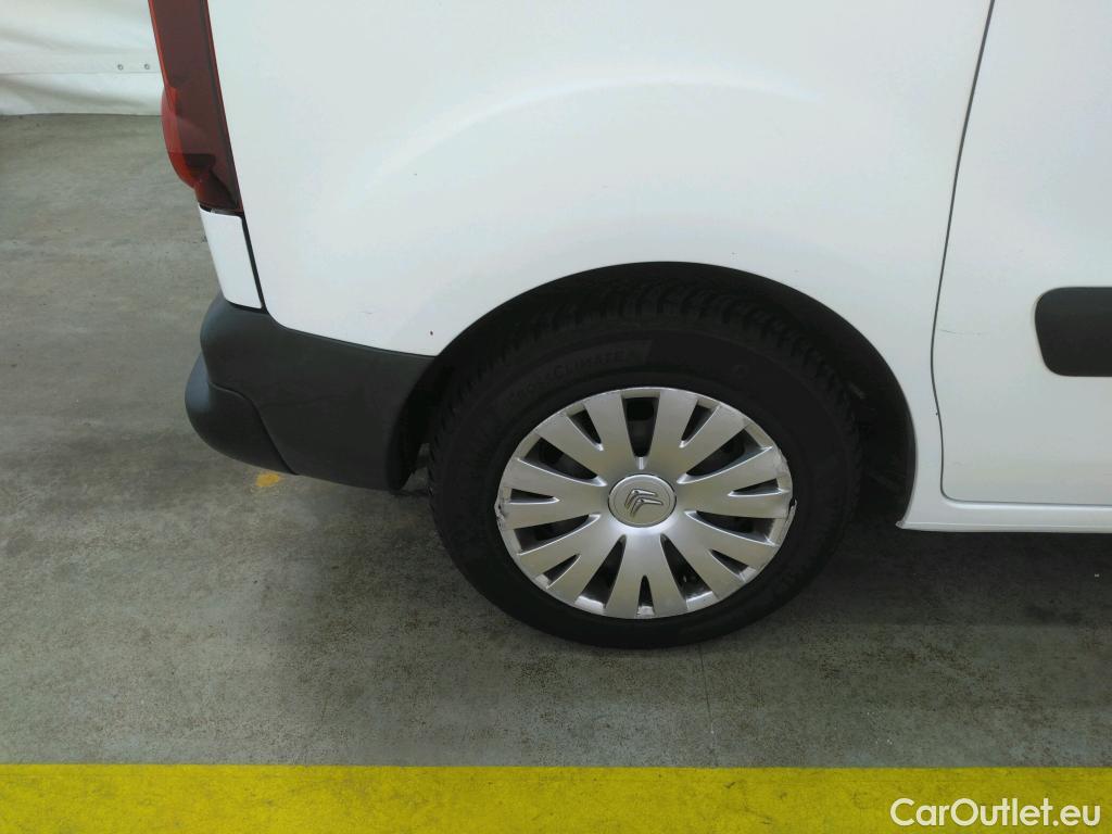  Citroen  Berlingo CITROEN  VU 3p EVL BlueHDi 100 S&S ETG6 BusinessM fourgonnette #37