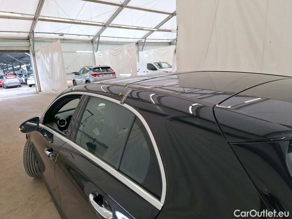  Mercedes  A-Klasse MERCEDES BENZ Classe A Compact  2018  5P  Berline A 250 AMG Line 4Matic #24