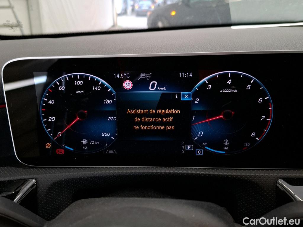  Mercedes  A-Klasse MERCEDES BENZ Classe A Compact  2018  5P  Berline A 250 AMG Line 4Matic #31