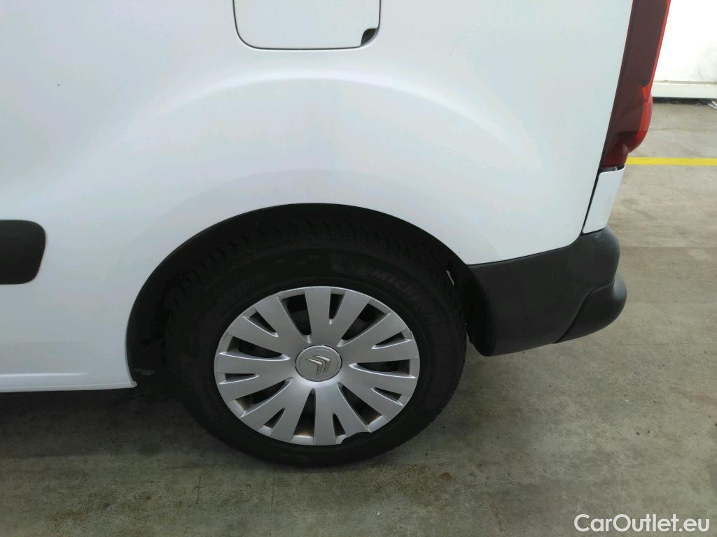  Citroen  Berlingo CITROEN  VU 3p EVL BlueHDi 100 S&S ETG6 BusinessM fourgonnette #40