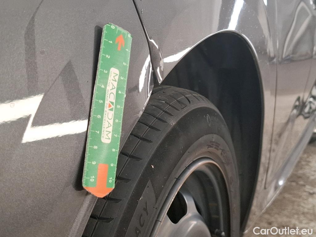  Peugeot  208  Active Pack 1.2 PureTech 100CV BVA8 E6d #16