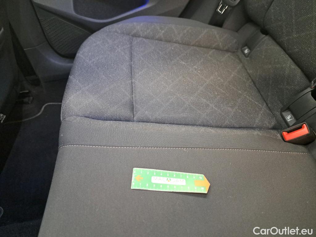  Volkswagen  Golf  VOLKSWAGEN / 2020 / 5P / Berline 2.0 TDI SCR 115 DSG7 Life Busi #18
