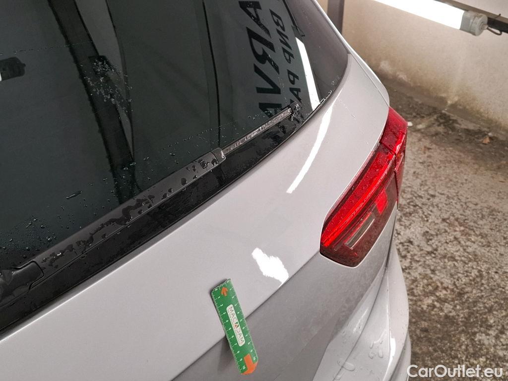  Volkswagen  Tiguan VOLKSWAGEN  5p SUV 2.0 TDI 150 DSG7 Confline Bus #29