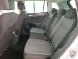  Volkswagen  Tiguan VOLKSWAGEN  5p SUV 2.0 TDI 150 DSG7 Confline Bus #9