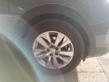  Peugeot  3008 PEUGEOT  / 2020 / 5P / SUV BLUEHDI 130 EAT8 SeS ACTIVE BUSINESS #9