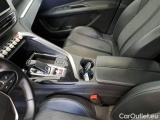  Peugeot  3008 PEUGEOT  / 2020 / 5P / SUV BLUEHDI 130 EAT8 SeS ALLURE #97