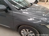  Volkswagen  Tiguan VOLKSWAGEN  / 2020 / 5P / SUV 2.0 TDI SCR 110KW LIFE DSG #49