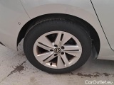  Volkswagen  Golf  VOLKSWAGEN / 2019 / 5P / BERLINA 2.0 TDI SCR 85KW LIFE DSG #18