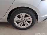  Volkswagen  Golf  VOLKSWAGEN / 2019 / 5P / BERLINA 2.0 TDI SCR 85KW LIFE DSG #19