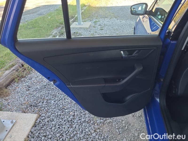  Skoda  Fabia  Combi (2015)  Com.1.0TSI 70 Style #14