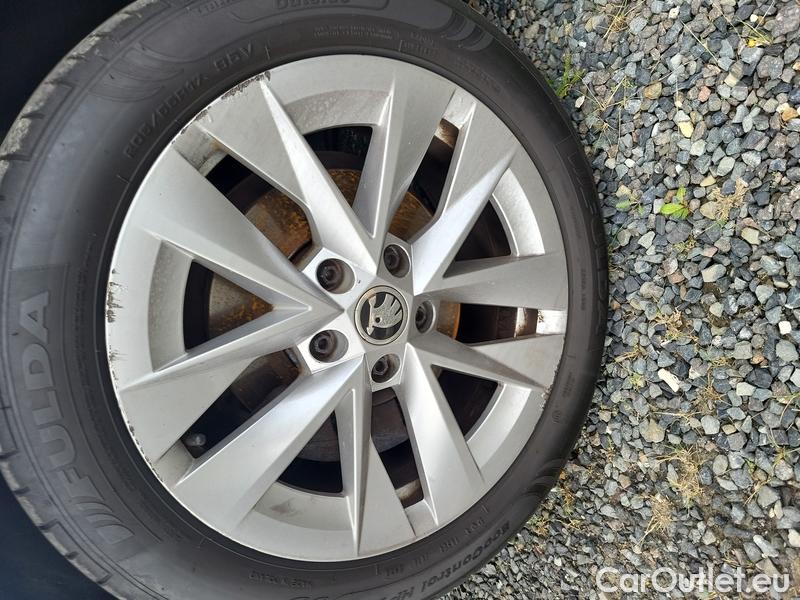  Skoda  Octavia  Lim. (NX3)(2020)  2.0TDI 85 Style 5d #4