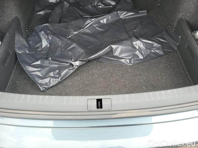 Skoda  Octavia  Lim. (NX3)(2020)  2.0TDI 85 Style 5d #33