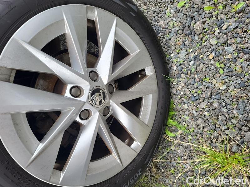  Skoda  Octavia  Lim. (NX3)(2020)  2.0TDI 85 Style 5d #12