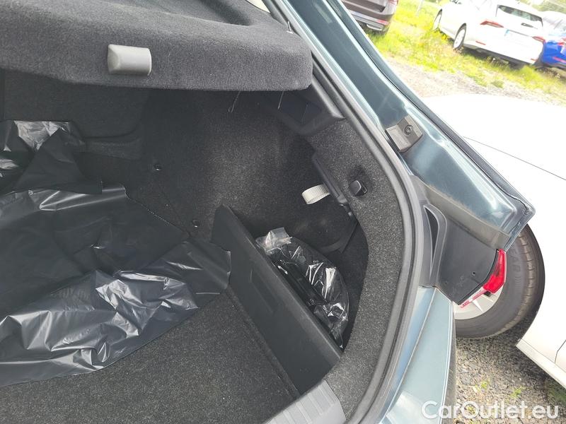  Skoda  Octavia  Lim. (NX3)(2020)  2.0TDI 85 Style 5d #34