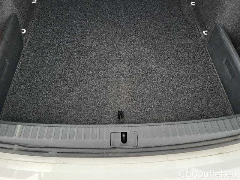  Skoda  Octavia  Combi (NX3)(2020) Oct.Combi 2.0TDI 110 Style #14