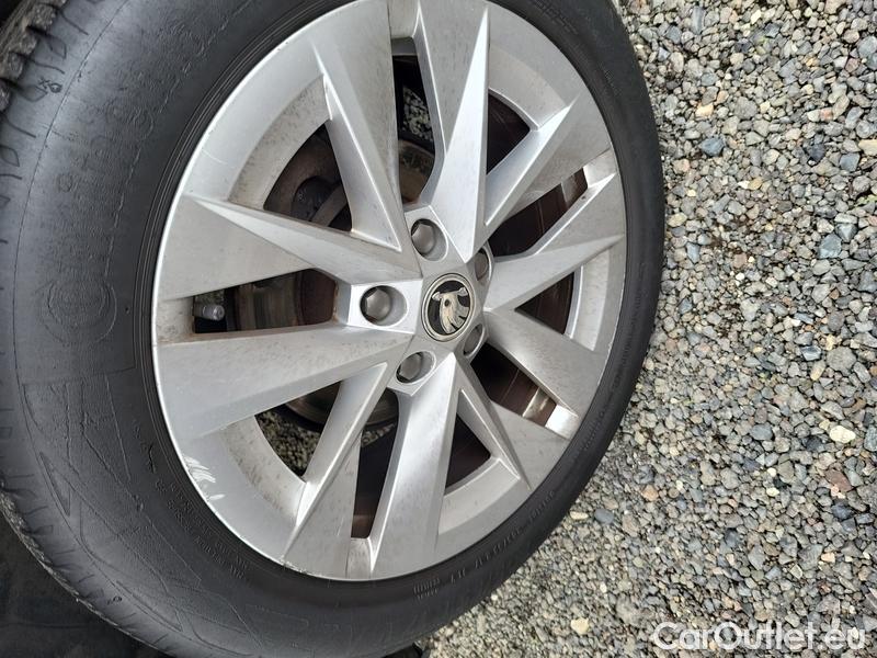  Skoda  Octavia  Lim. (NX3)(2020)  2.0TDI 85 Style 5d #19