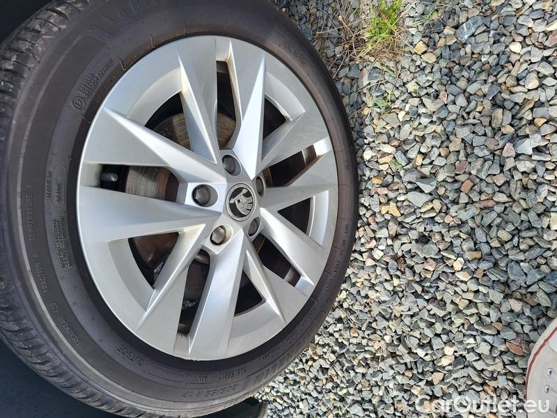  Skoda  Octavia  Combi (NX3)(2020) Oct.Combi 2.0TDI 110 Style #4