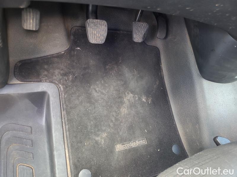  Mercedes  Vito  W639 (2010)  111CDI L KAWA 4d #7