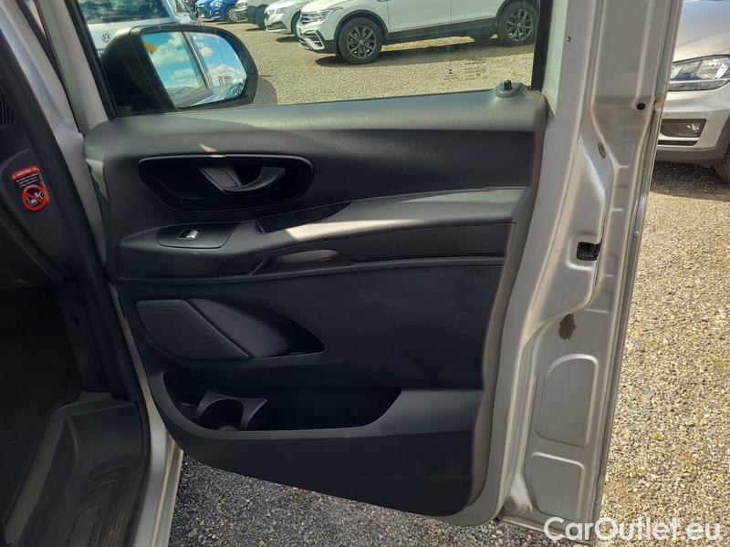  Mercedes  Vito  W639 (2010)  111CDI L KAWA 4d #24
