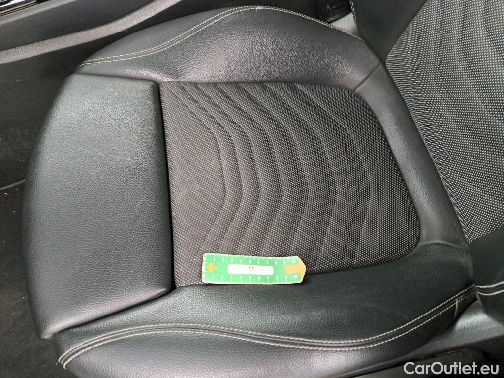  Mercedes  A-Klasse MERCEDES BENZ Classe A Compact  2018  5P  Berline A 180 d Business Line #12