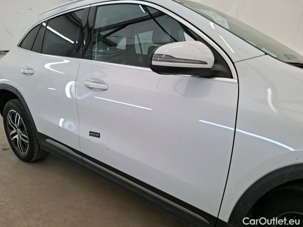  Mercedes  GLA MERCEDES-BENZ  / 2020 / 5P / SUV 2.0  200 D BUSINESS LINE DCT #1