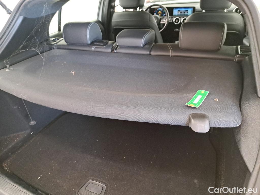  Mercedes  A-Klasse MERCEDES BENZ Classe A Compact  2018  5P  Berline A 180 d Business Line #15