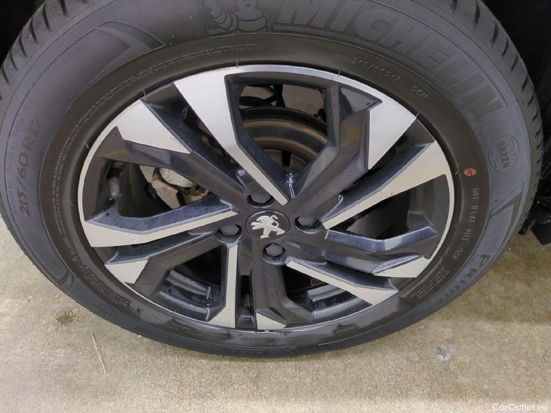  Peugeot  2008  Allure Business 1.5 HDi 130CV BVA8 E6d #4