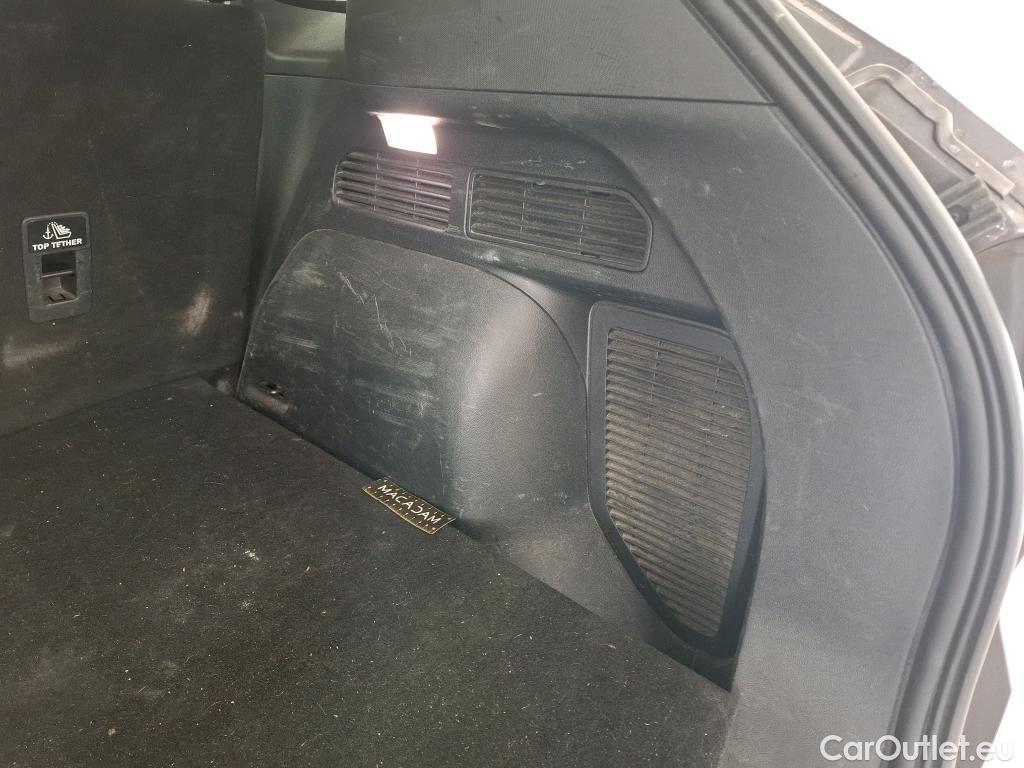  Ford  Kuga  Titanium Plug-In Hybrid 2.5 225CV BVA1 E6dT #13