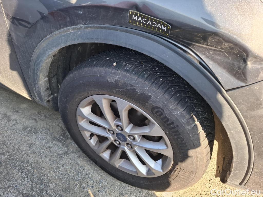 Ford  Kuga  Titanium Plug-In Hybrid 2.5 225CV BVA1 E6dT #32