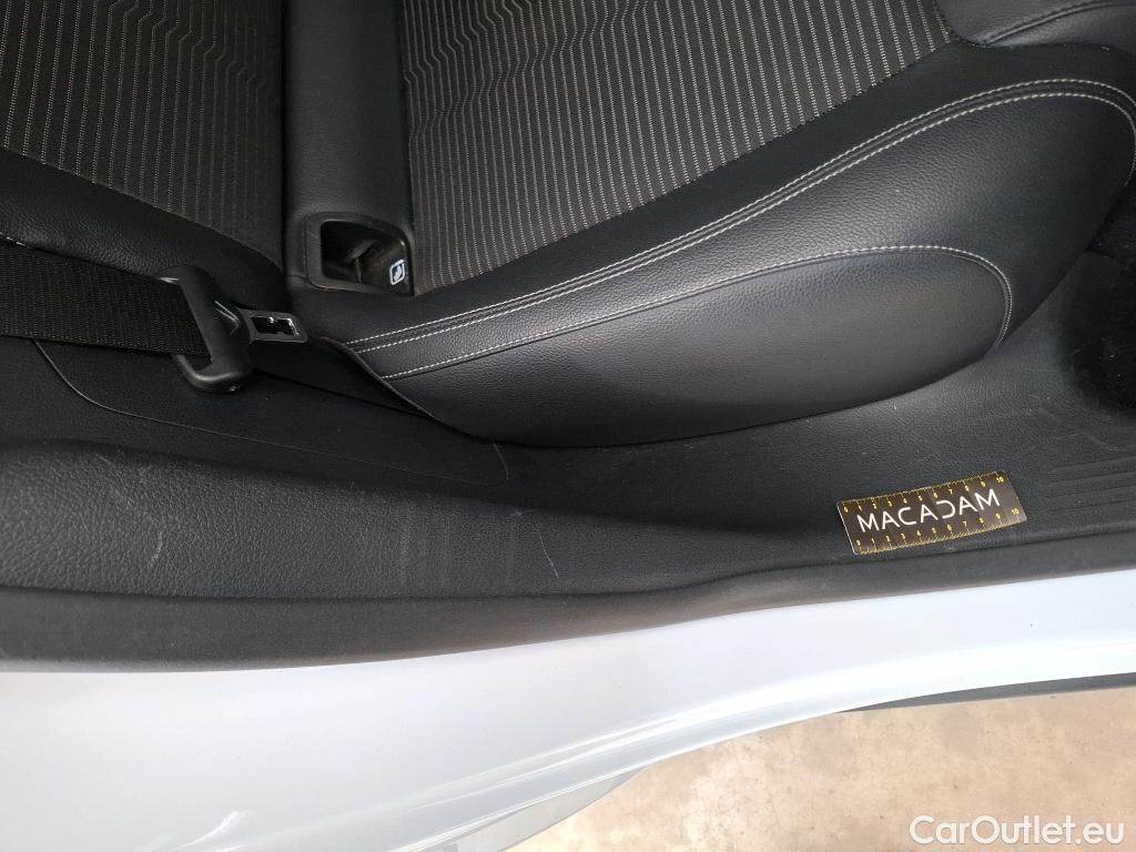  Mercedes  GLA MERCEDES-BENZ  / 2020 / 5P / SUV 2.0  200 D BUSINESS LINE DCT #5