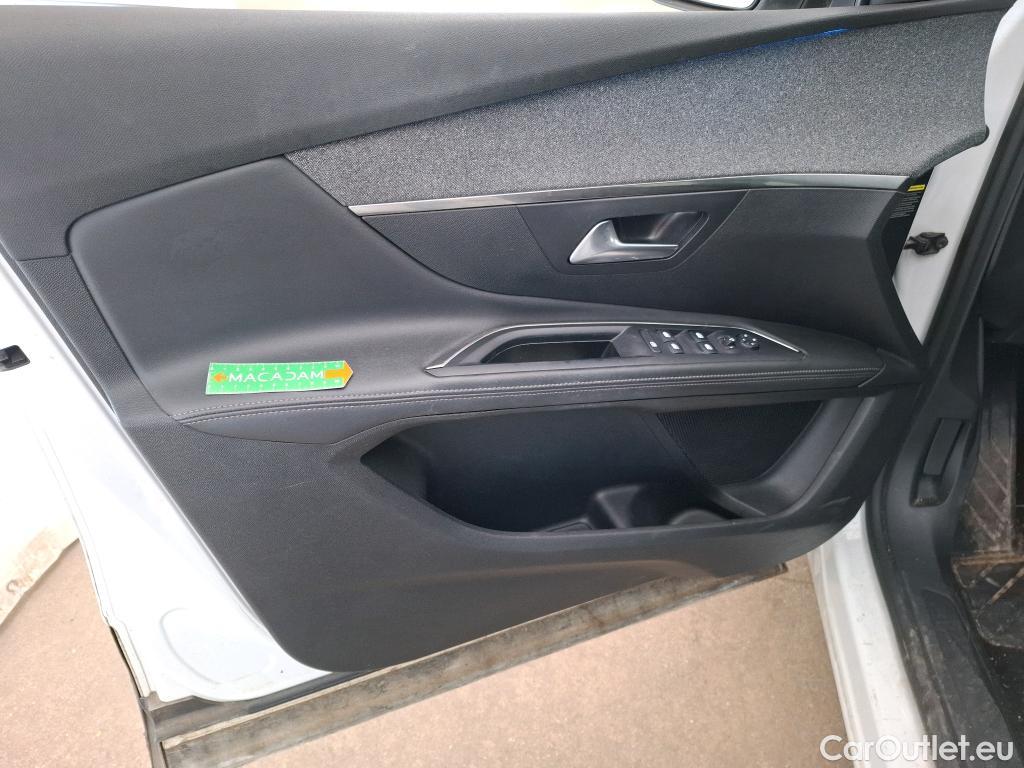  Peugeot  5008  Allure Business 1.5 HDi 130CV BVA8 E6d #18