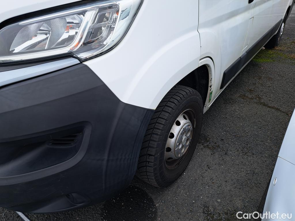  Citroen  Jumper CITROEN  VU 4p Fourgon vitré 35 L3H2 BlueHDi 110 BVM6 Confort #36