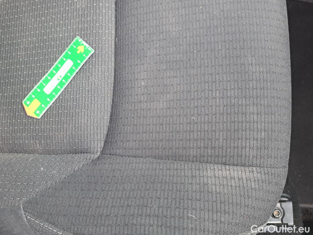  Toyota  C-HR TOYOTA  / 2016 / 5P / SUV 1.8 HYBRIDE 122 GRAPHIC #31