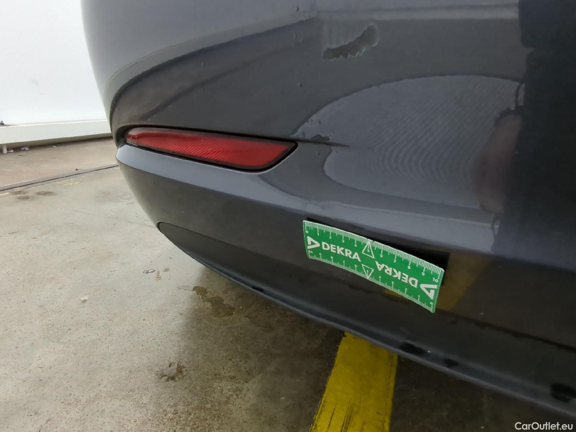  Tesla  Model 3 TESLA  / 2018 / 4P / Berline Propulsion #27