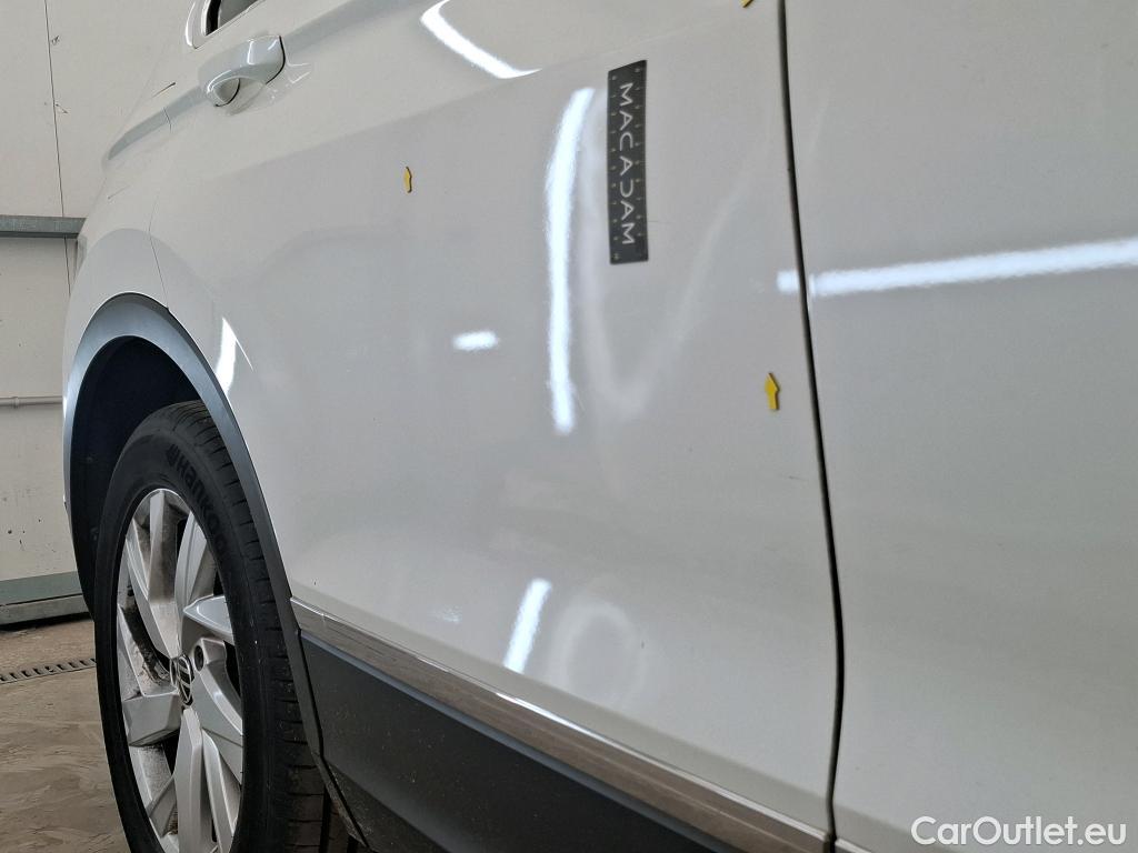  Volkswagen  Tiguan VOLKSWAGEN  / 2020 / 5P / SUV 2.0 TDI 150 DSG7 Elegance #3