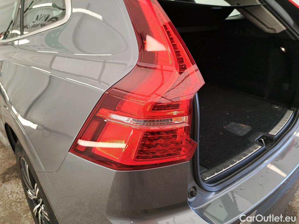  Volvo  XC60 VOLVO  / 2017 / 5P / SUV D4 AdB 190 GearTronic 8 Inscription Luxe #4